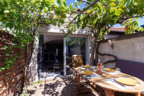 Nice 35 m with TERRACE and shared POOL